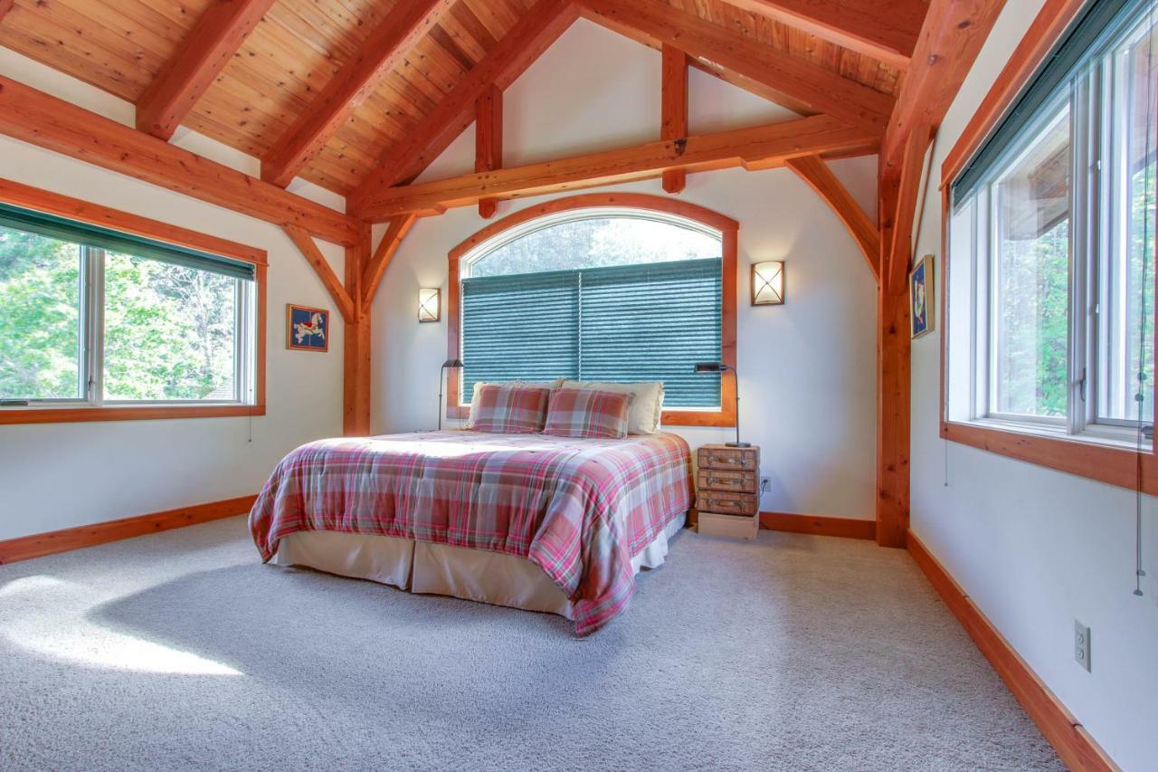 Bottle Bay Lakefront Lodge Sandpoint Eksteriør billede